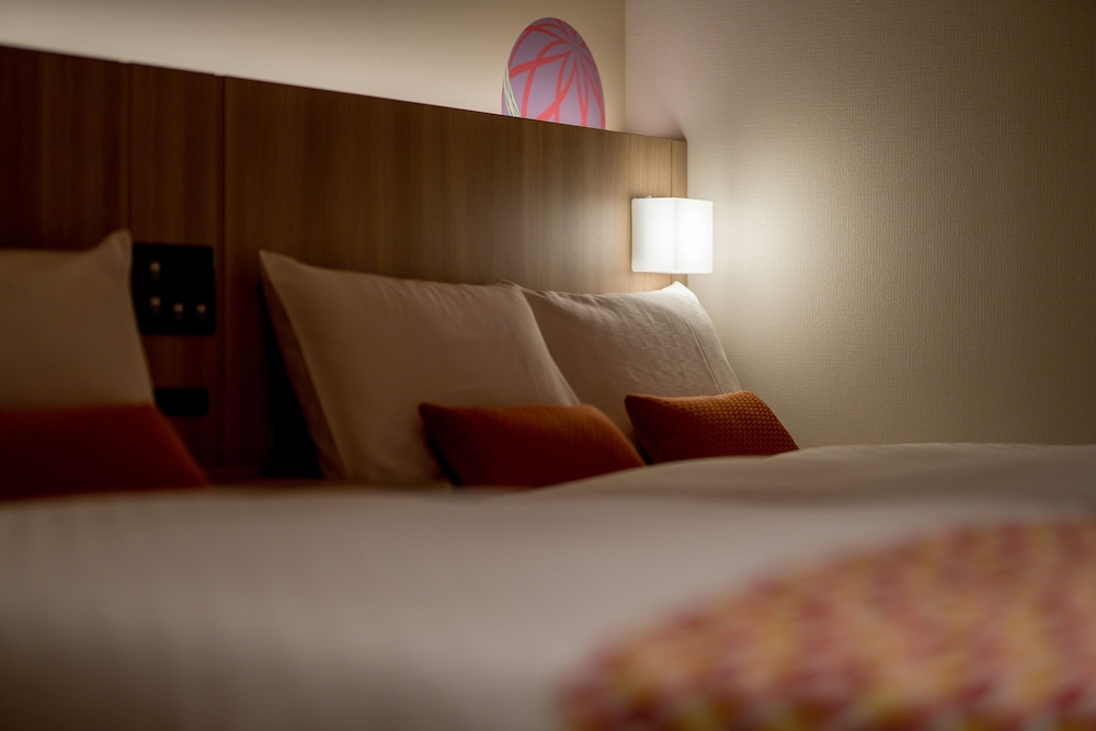 Mari Room - 2 Semi-double with bunk & sofa bed (Please see all policies and info before you book) - Photo 9