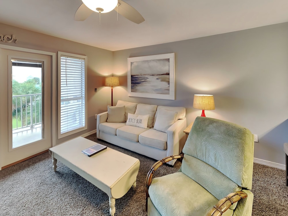 Condo, Multiple Beds, Kitchen (#312 East - No Pets)