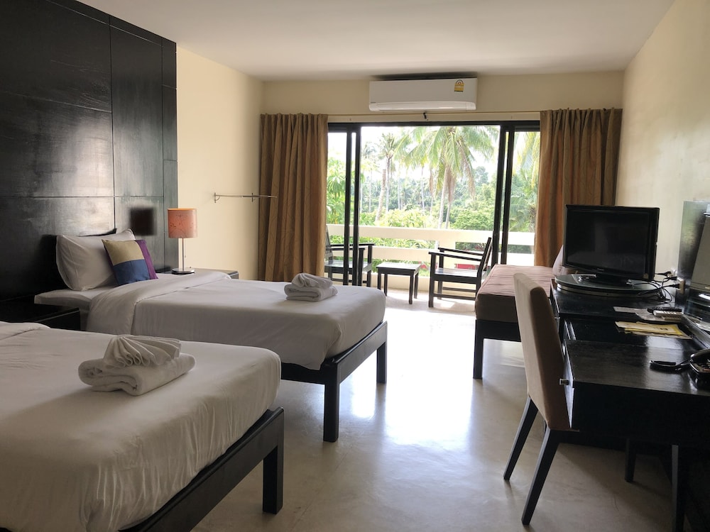 Deluxe Double or Twin Room, Balcony - Photo 17