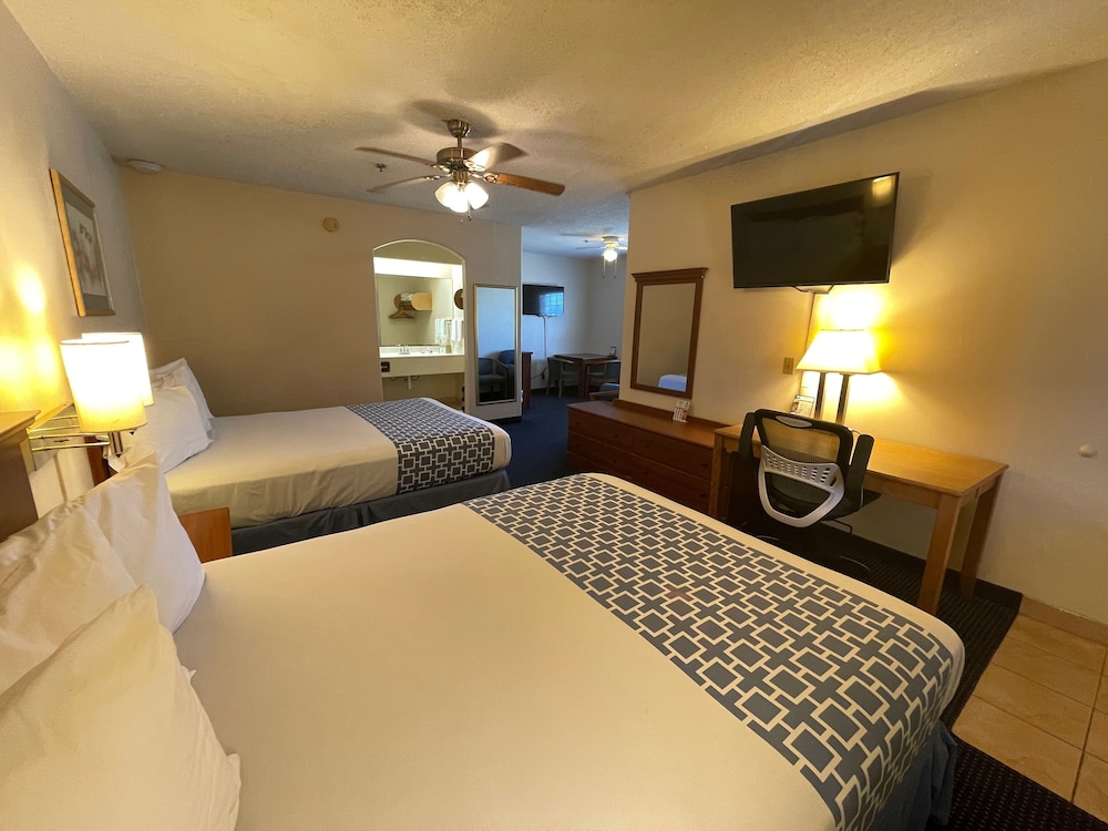 Family Double Room Single Use photo 1