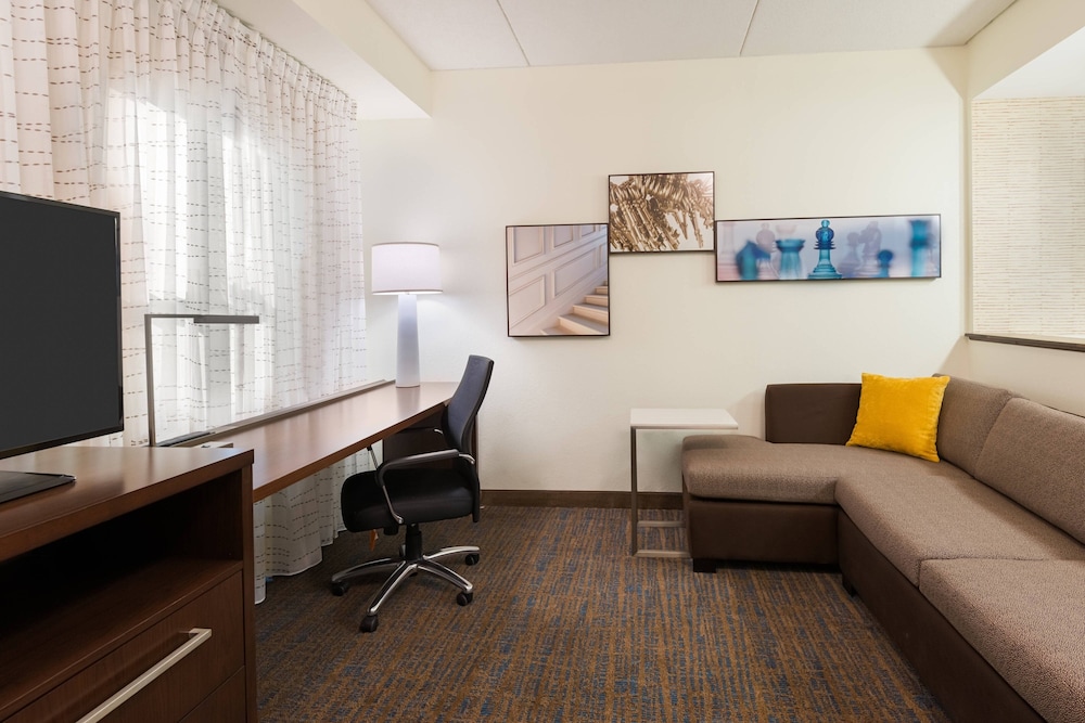 Suite, 1 Bedroom - Photo 5