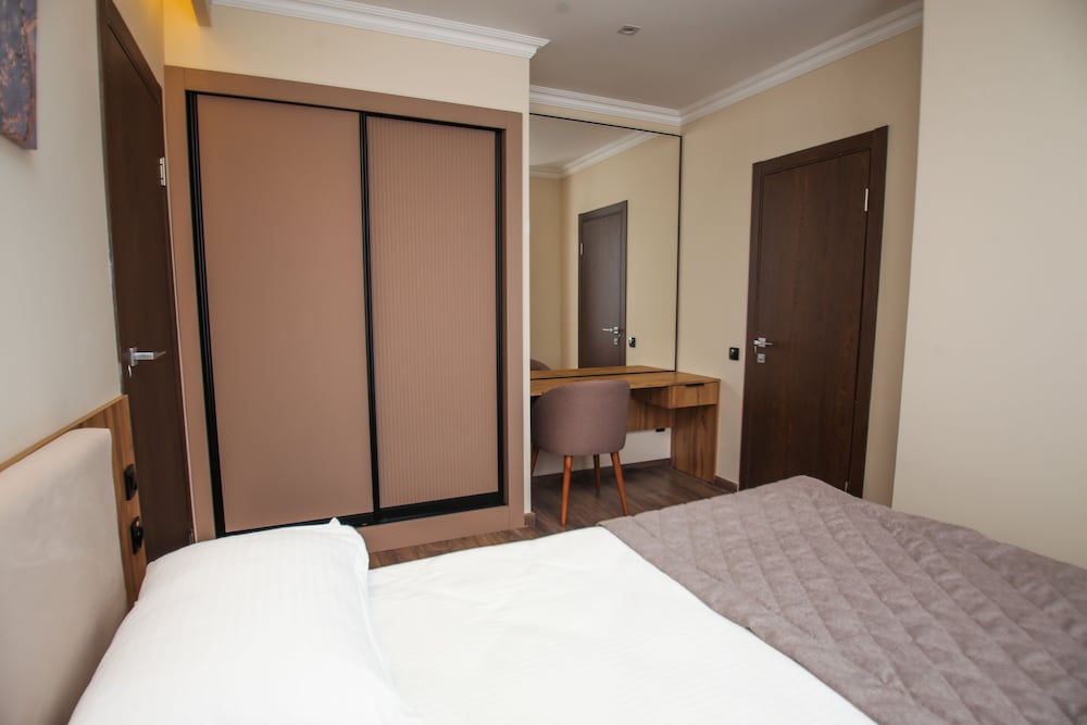 Deluxe Apartment, 2 Bedrooms photo 3