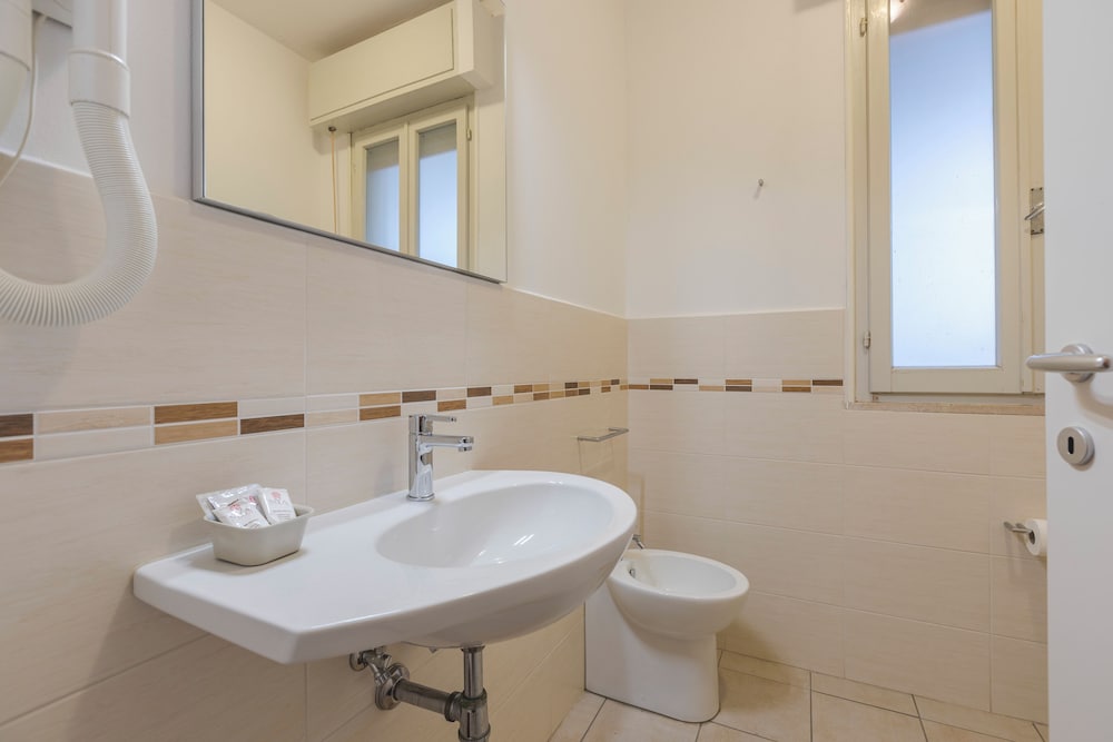 Triple Room, Balcony photo 3