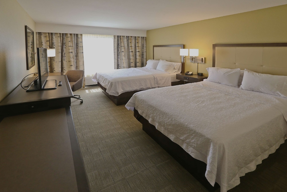 Room, 2 Queen Beds, Non Smoking, Refrigerator (Shower Only) - Photo 1