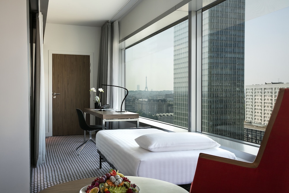 The Level Junior Suite Panoramic View and Lounge Access