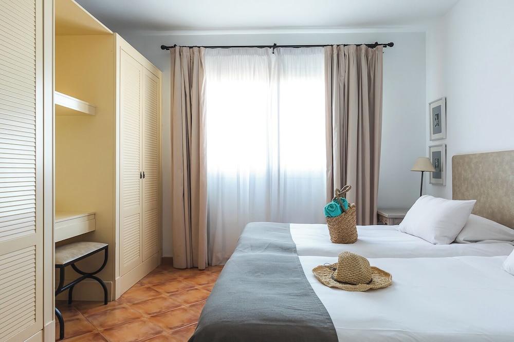 Apartment, 2 Bedrooms (2 Adults) - Photo 6