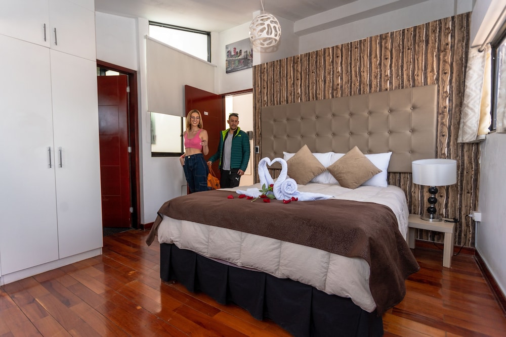 Deluxe Apartment, 4 Bedrooms, Terrace photo 3