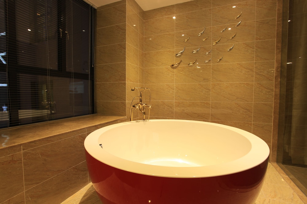 Signature Room (Round Bed) photo 2