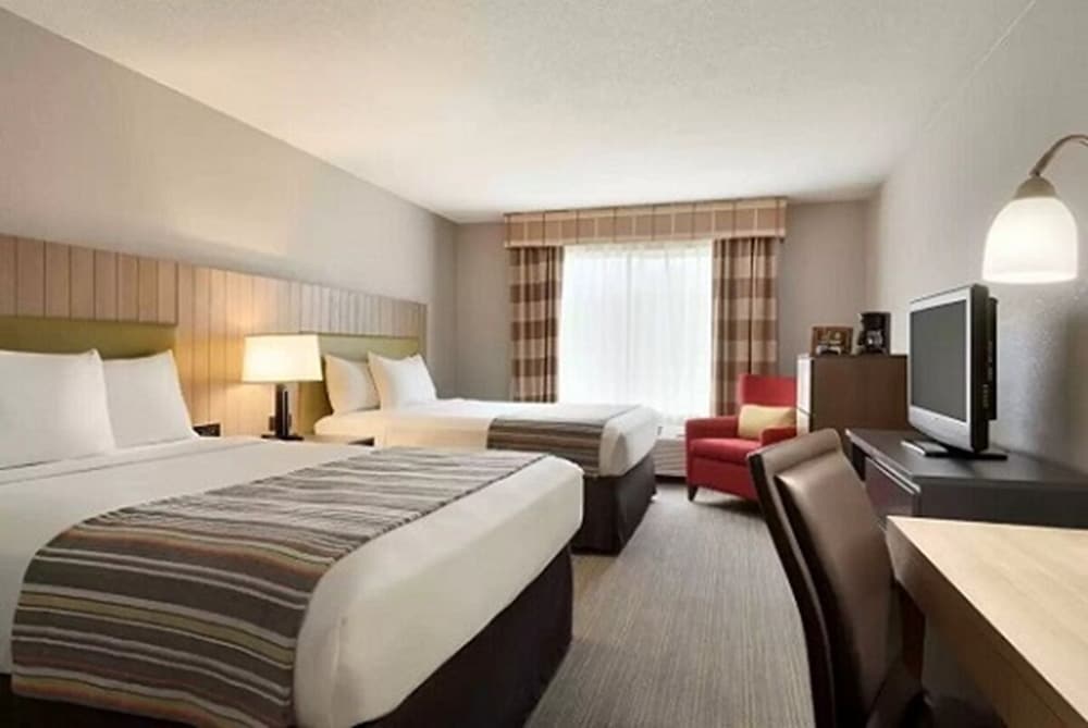 Room, 2 Queen Beds - Photo 1