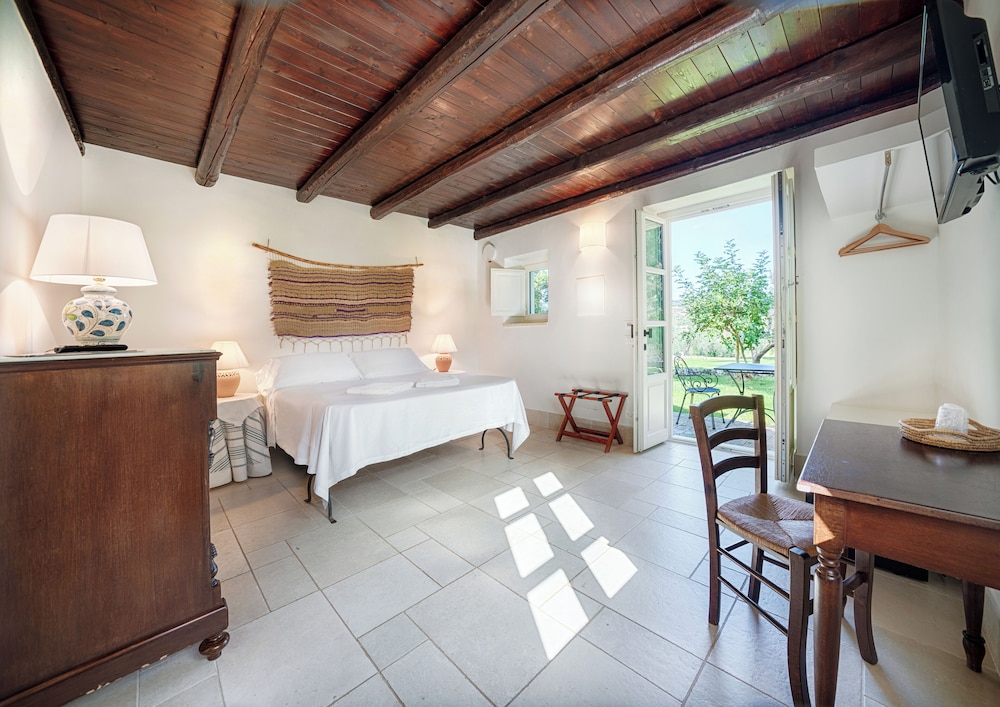 Deluxe Double Room - Photo 3