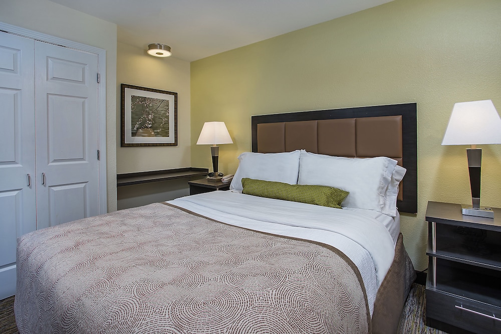 Suite, 1 Bedroom (1 Queen Bed) - Photo 3