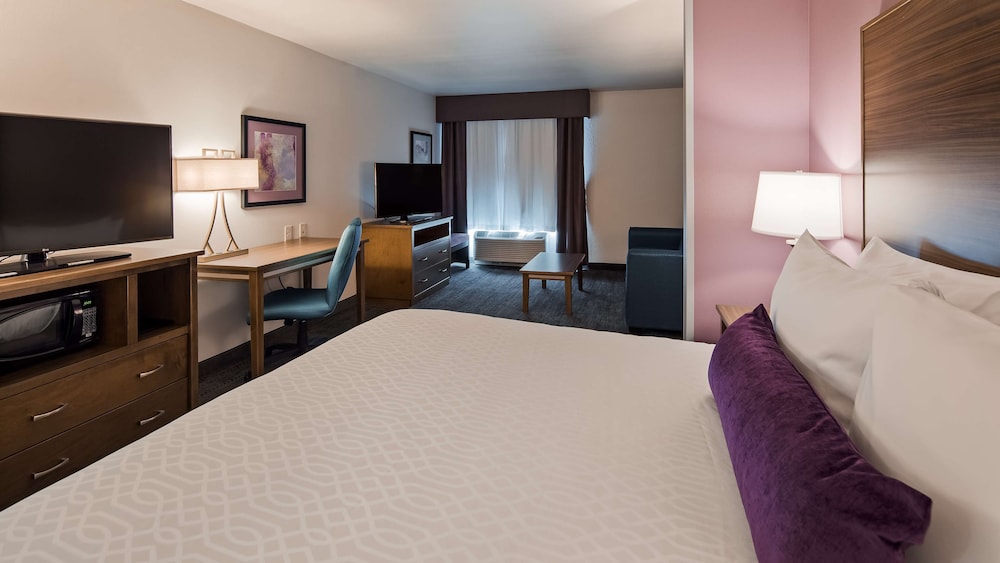 Suite, Multiple Beds, Accessible, Non Smoking (with Sofabed) - Photo 1