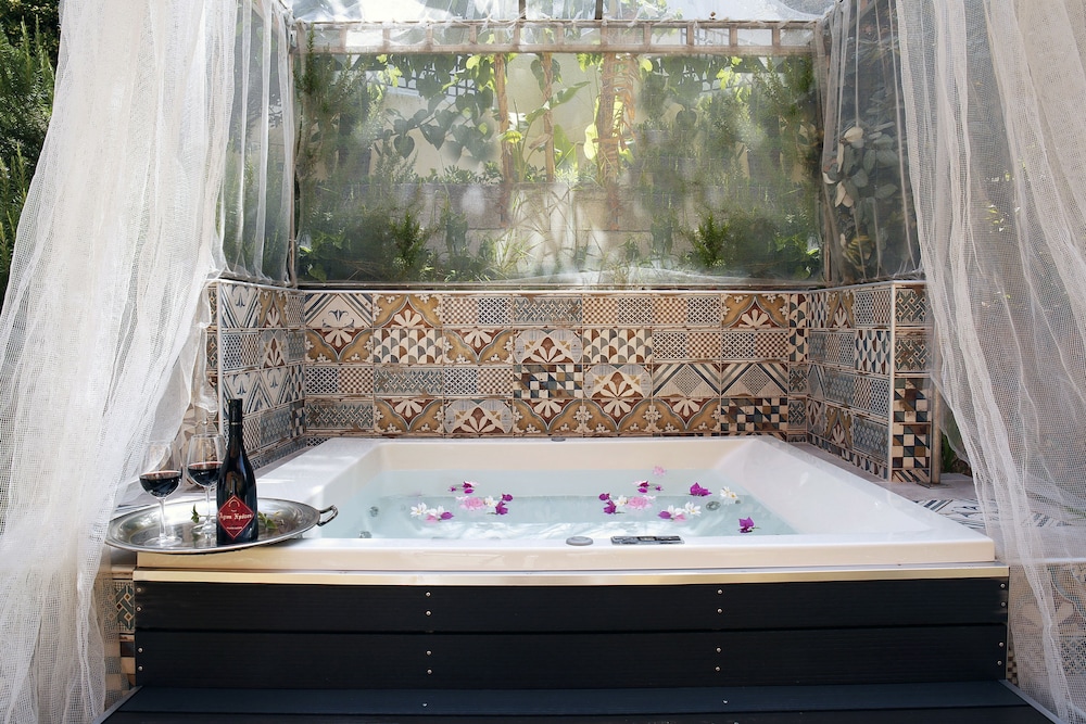 Comfort Double Room, Hot Tub, Garden View photo 2