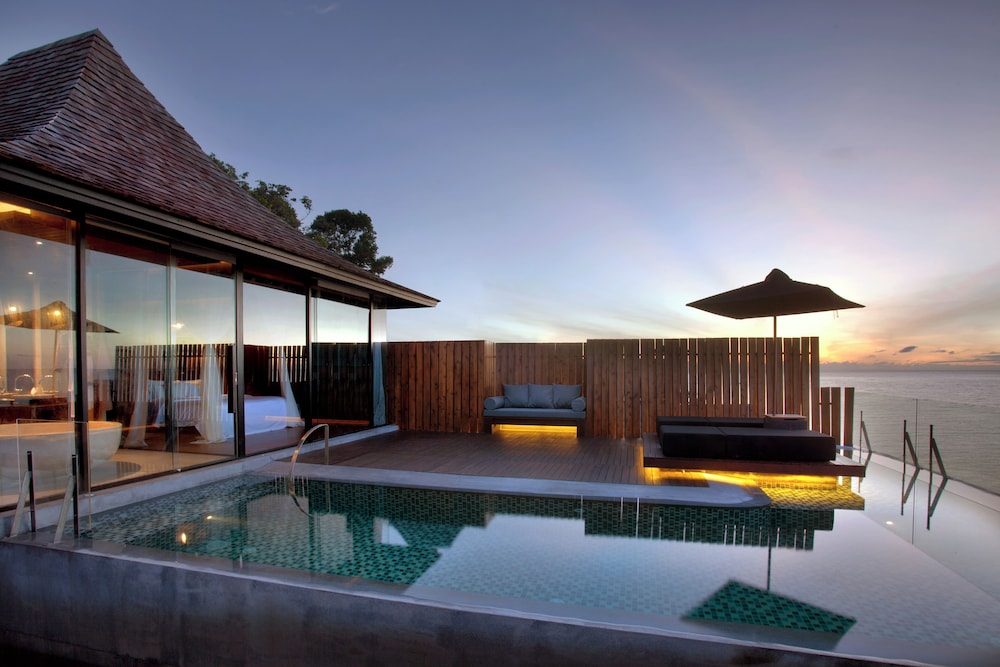 Ocean Front Pool Villa - Photo 5