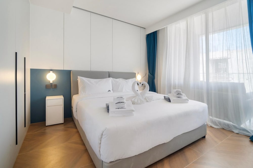 Apartment (1 Bedroom)