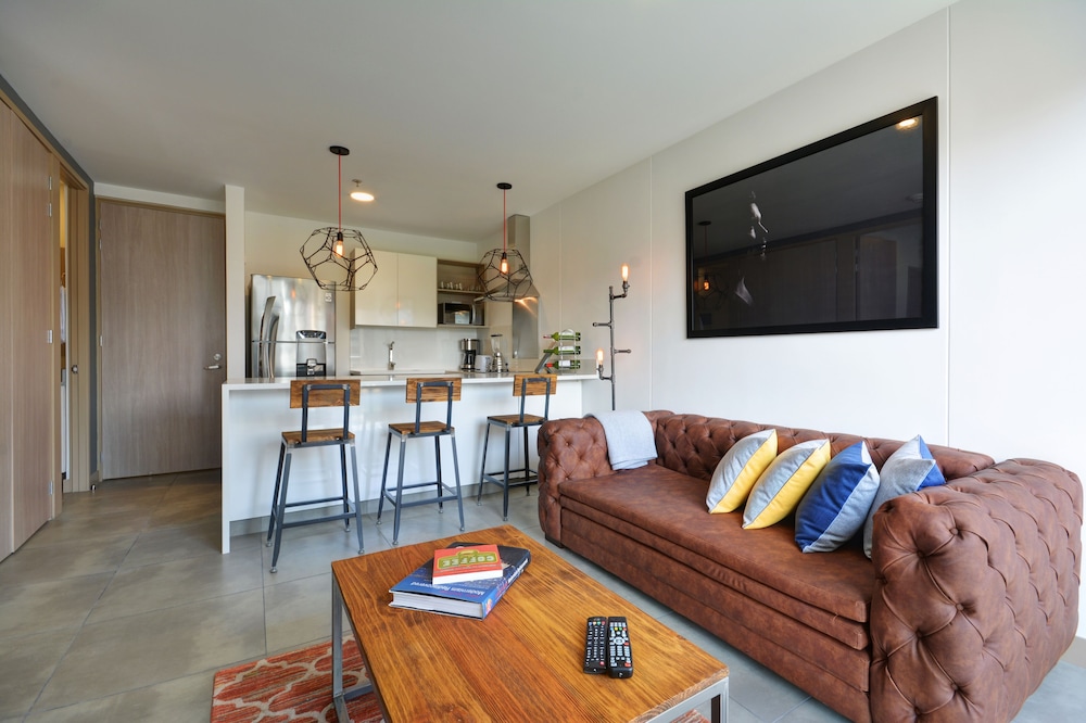 Deluxe Apartment 902