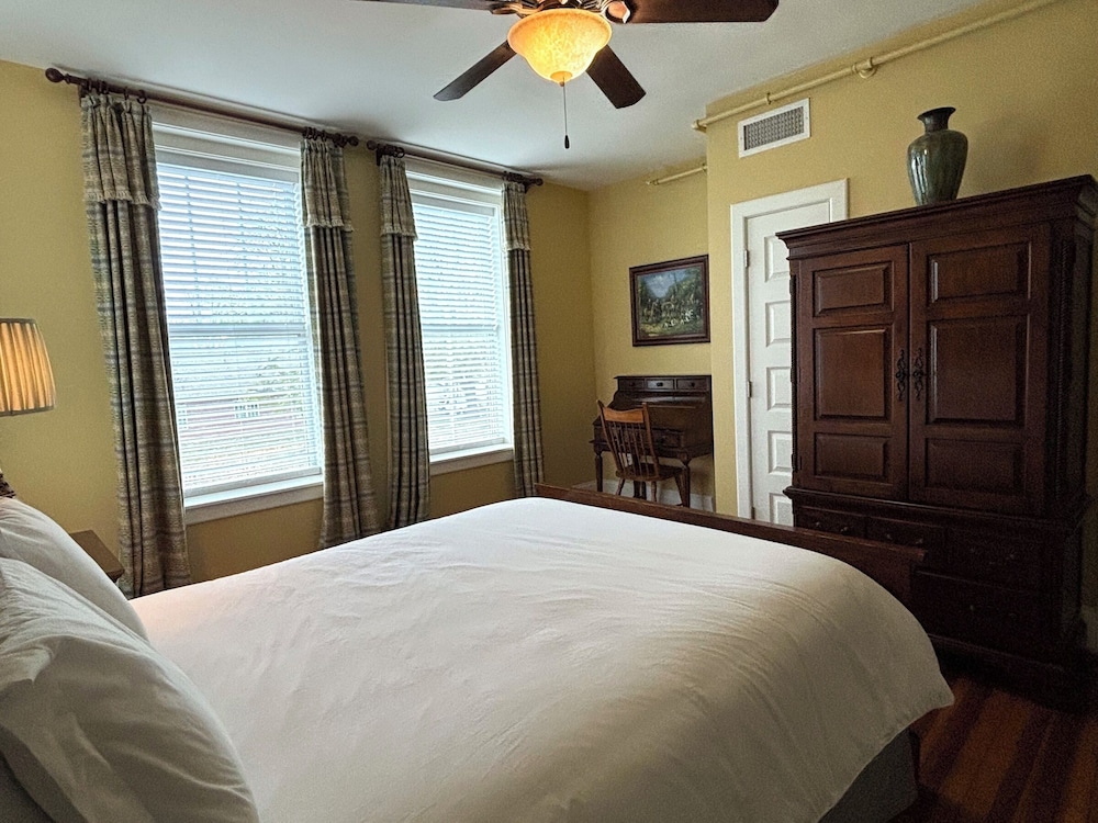 Grand Lux Inn, Billede 6