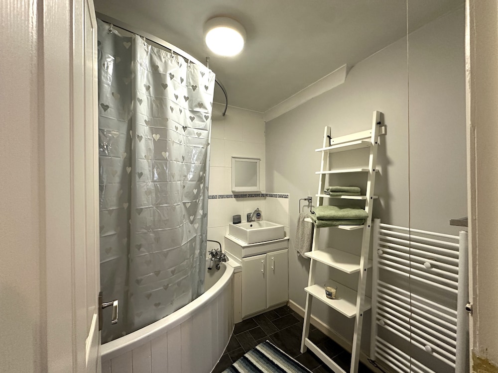 Apartment photo 3