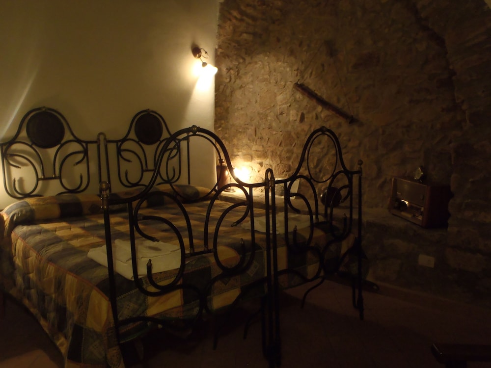 Triple Room (Violetta) photo 3