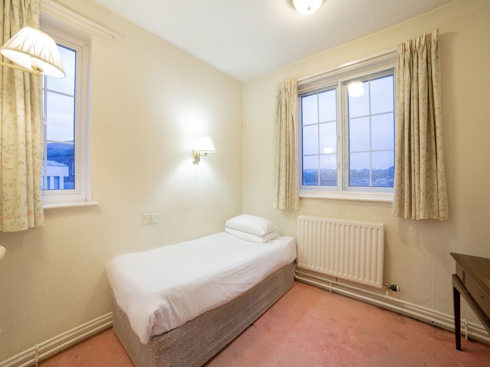 Economy Single Room, 1 Twin Bed (Shared)