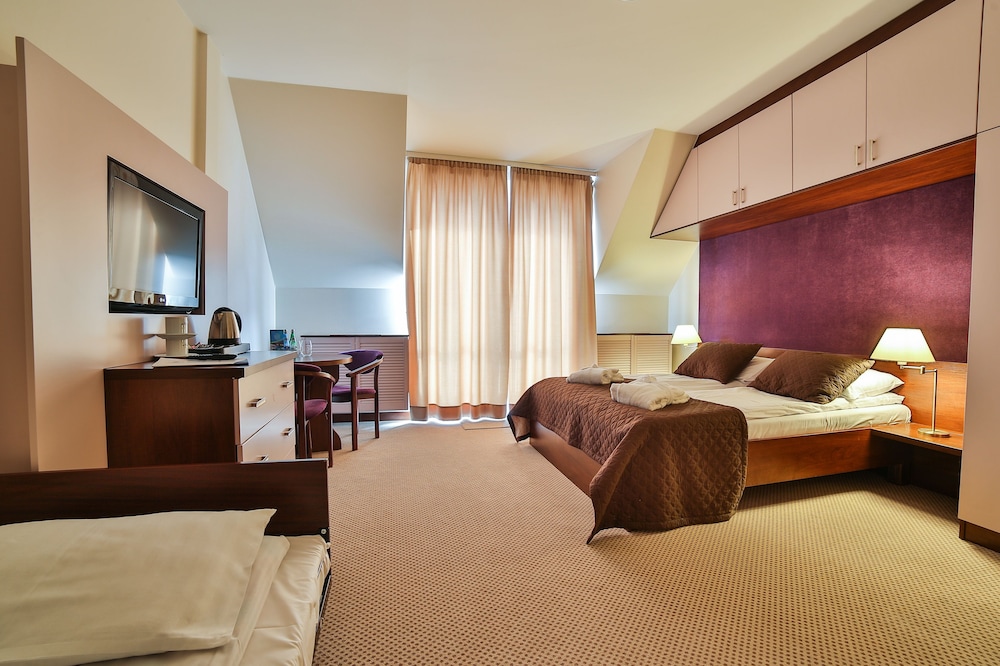 Deluxe Double Room, 1 Queen Bed photo 1