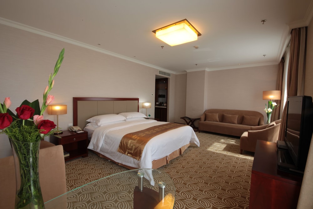 Deluxe King Room