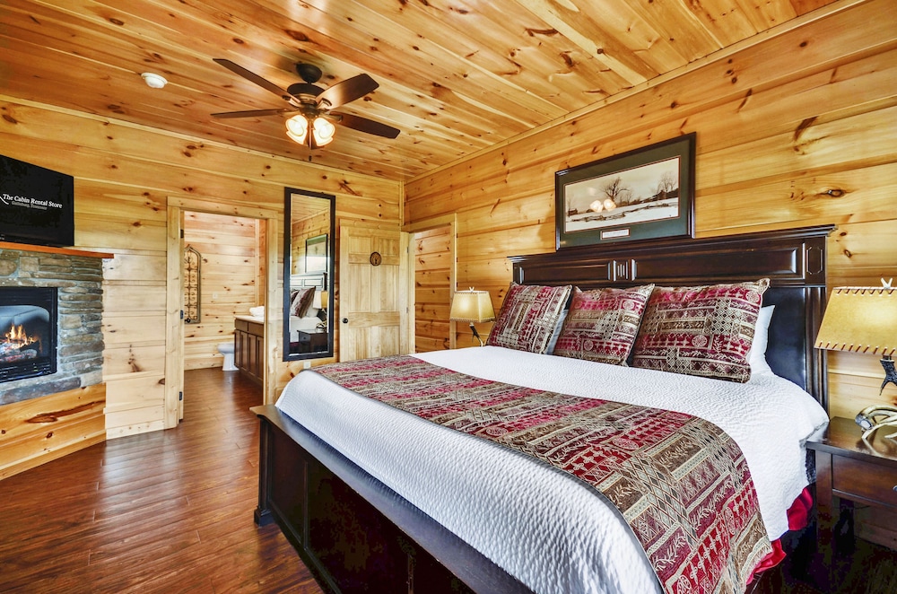 Deluxe Room, 1 King Bed
