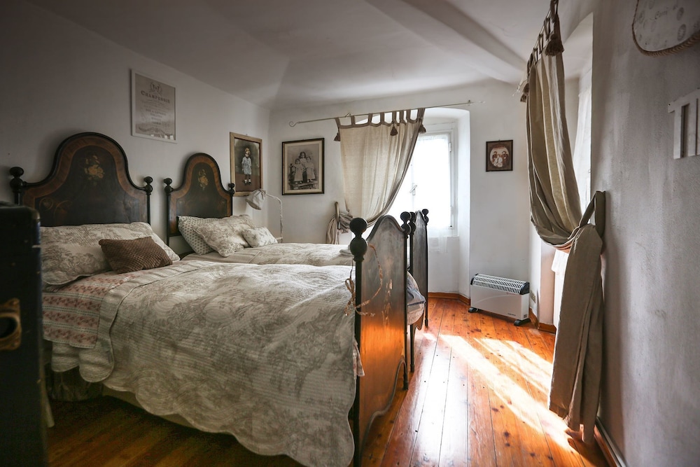 Double Or Twin Room photo 2