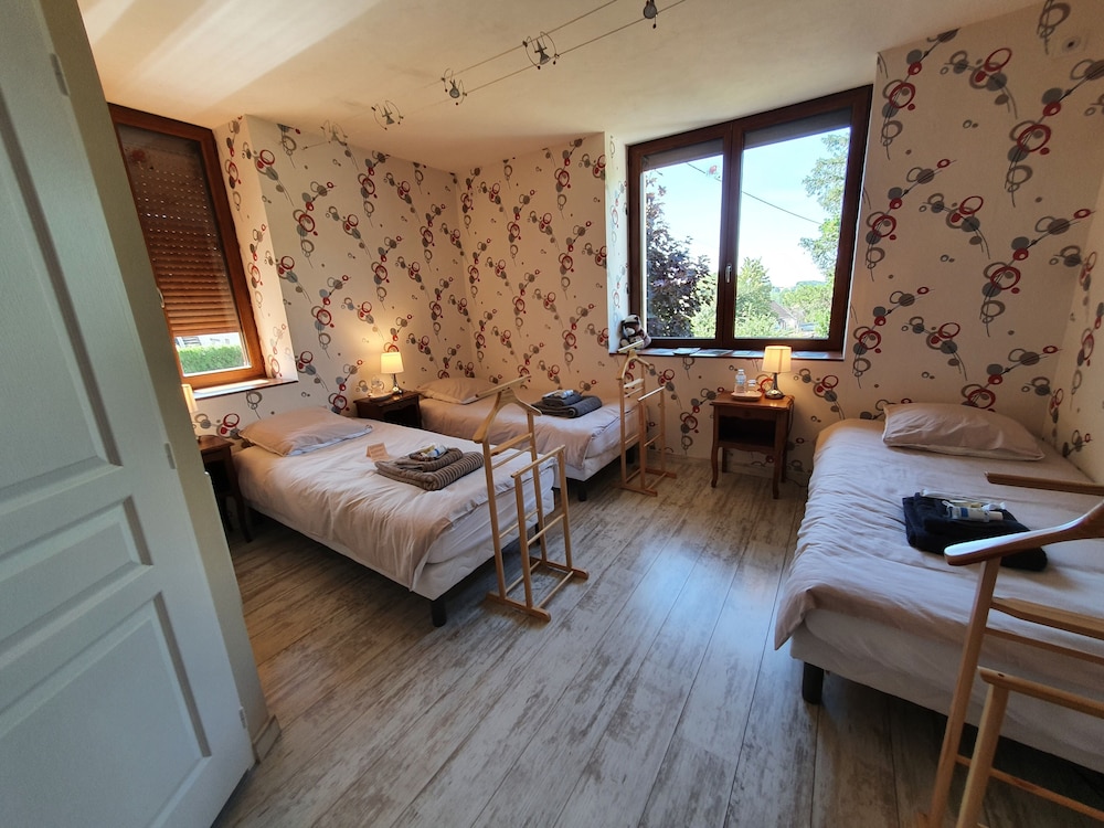 Family Quadruple Room, Ensuite, Garden View photo 1