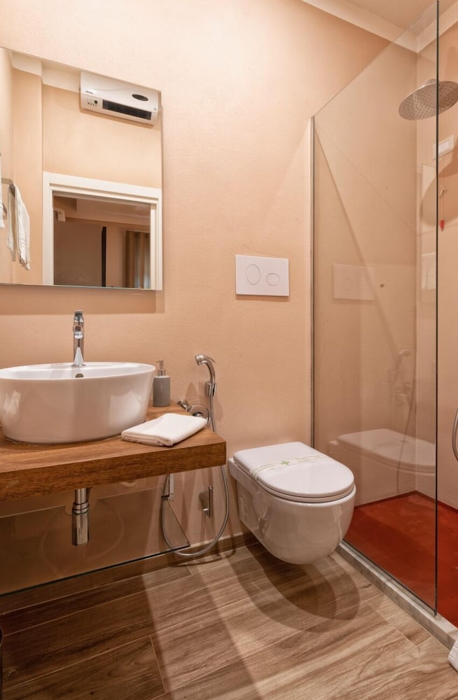 Standard Room photo 3