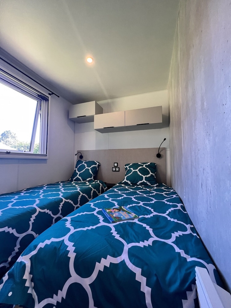Family Mobile Home photo 1