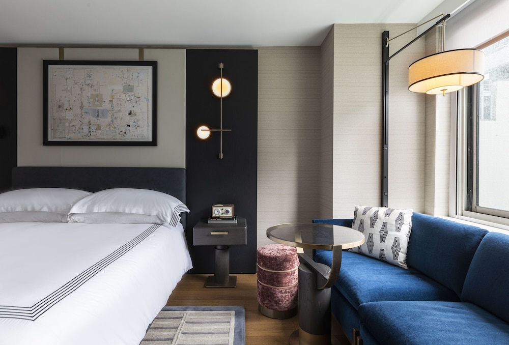 Room, 1 King Bed, Park View (High Floor Lounge)
