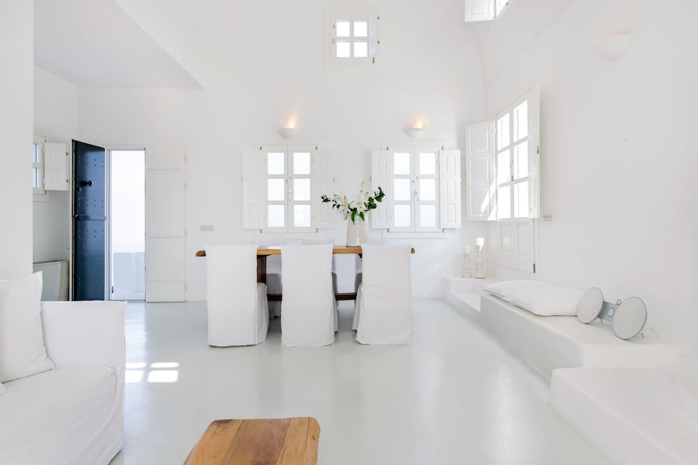 Villa (Marily) - Photo 1
