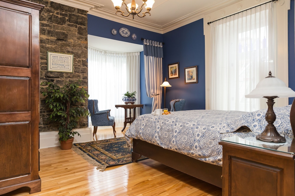 Superior Room, 1 Queen Bed, No Elevator
