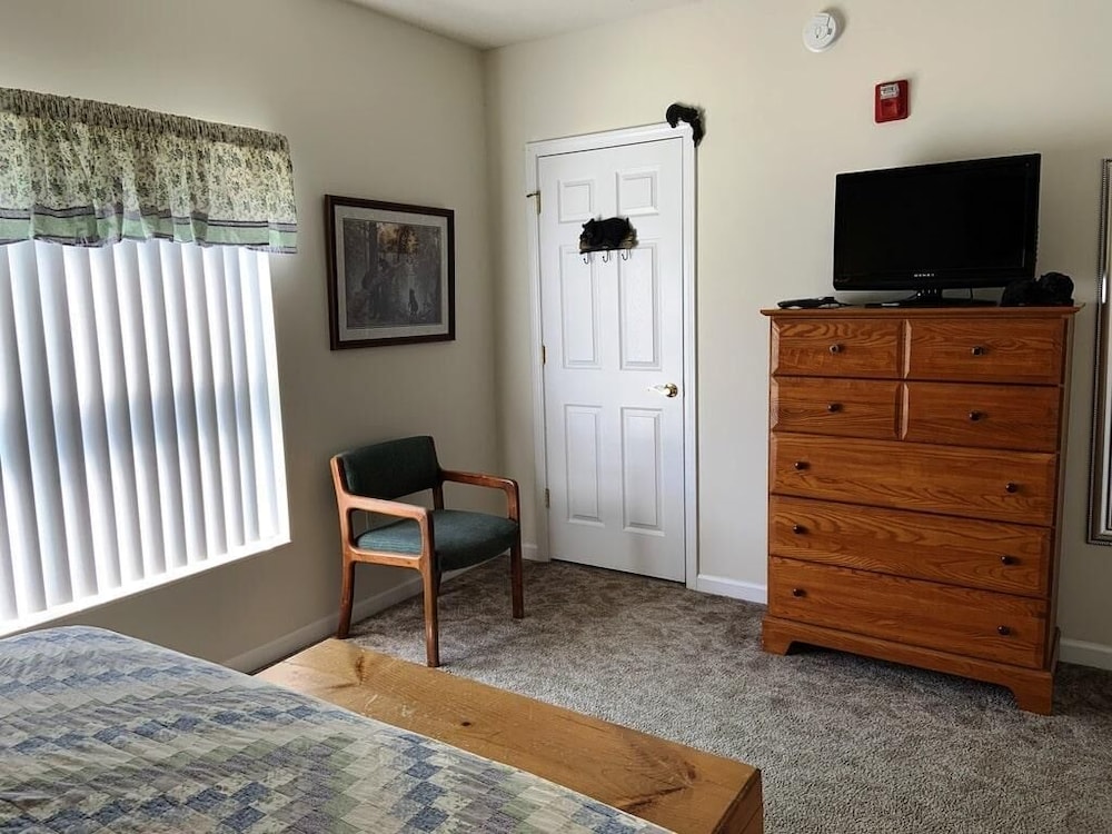 Condo, Multiple Beds (Whispering Pines 524)
