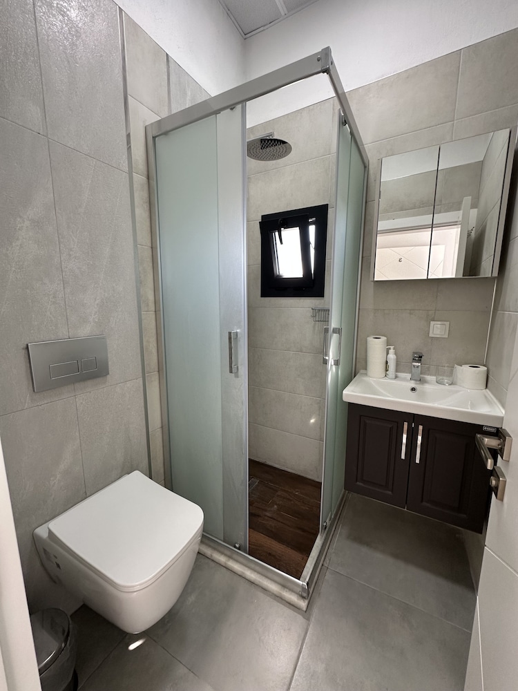 Deluxe Villa, 4 Bedrooms, Private Bathroom, Mountain View photo 3