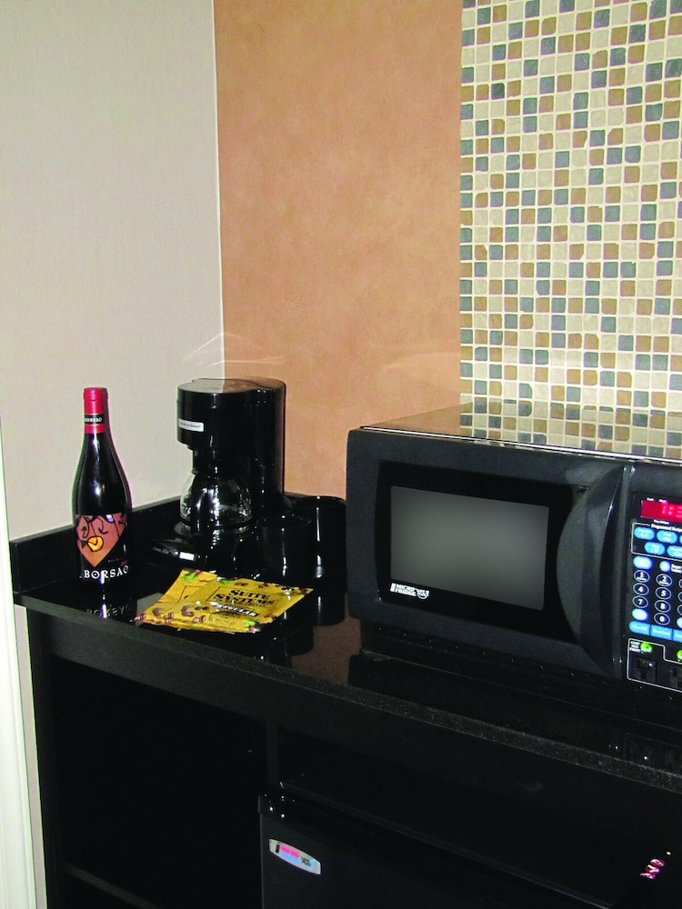 Executive Suite, Accessible - Photo 1