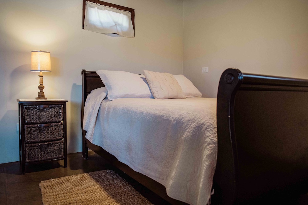 Deluxe Cabin photo 2