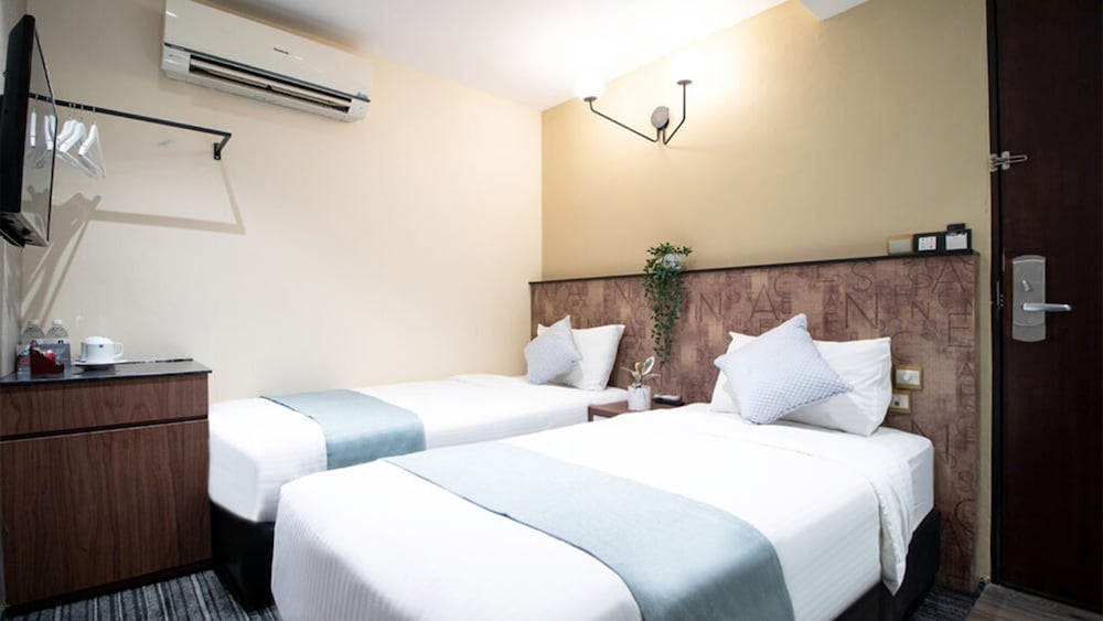 Superior Twin Room, 2 Twin Beds photo 1