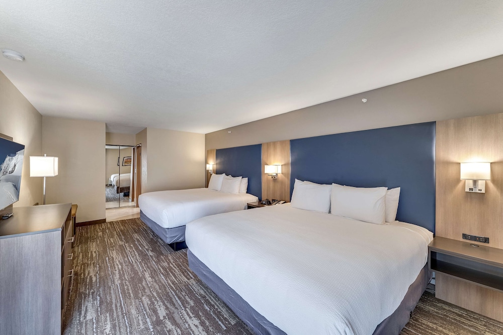 Suite, Multiple Beds, Non Smoking, Kitchenette (with Sofabed) photo 3