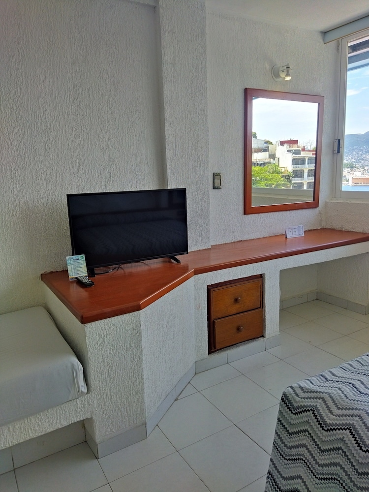 Standard Room, Sea View - Photo 10