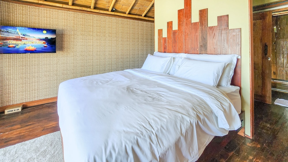 Bamboo Duplex Suite Villa 1 - Photo 1