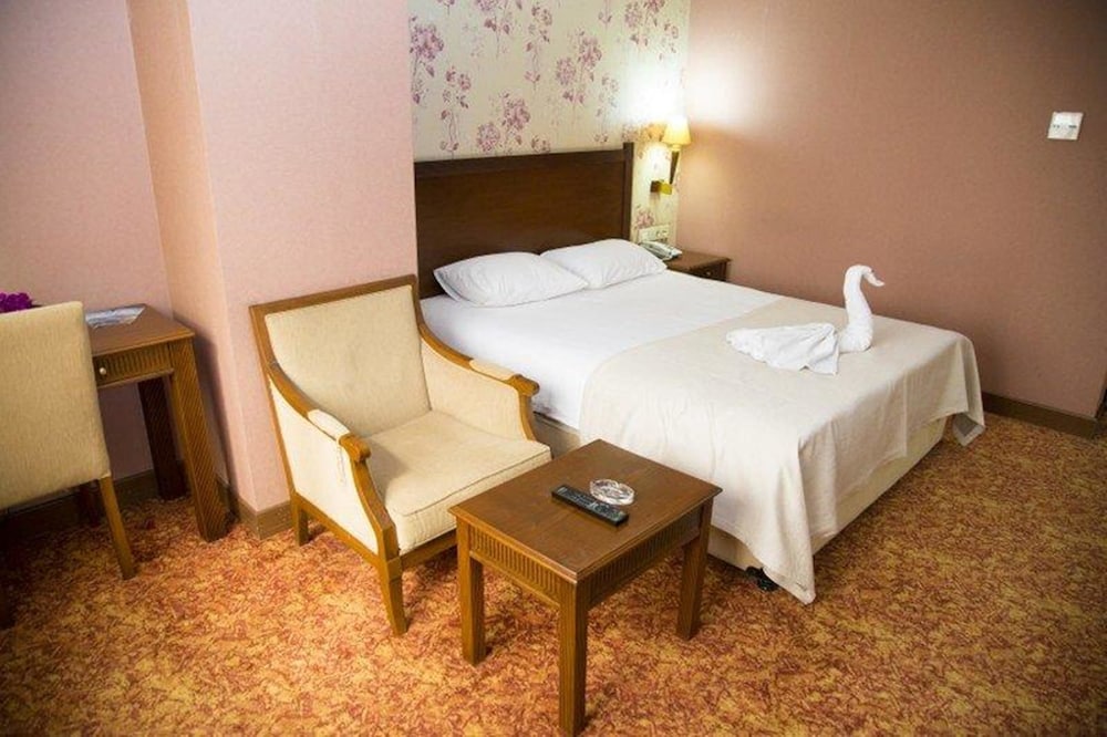 Standard Double Room - Photo 3