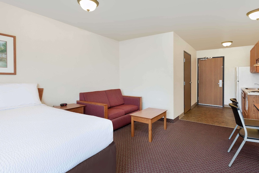 Standard Room, 1 Double Bed With Sofa Bed, Smoking photo 3