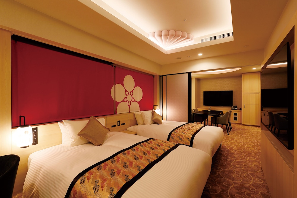 Suite, 2 Double Beds, Non Smoking - Photo 4