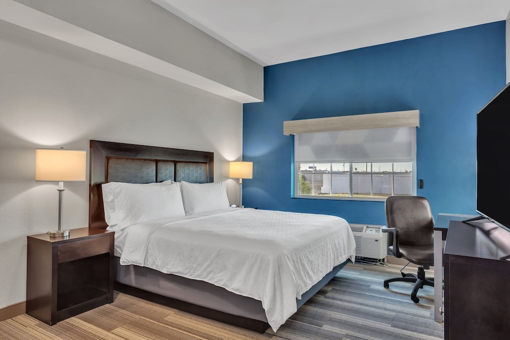 Standard Room, 1 King Bed photo 1