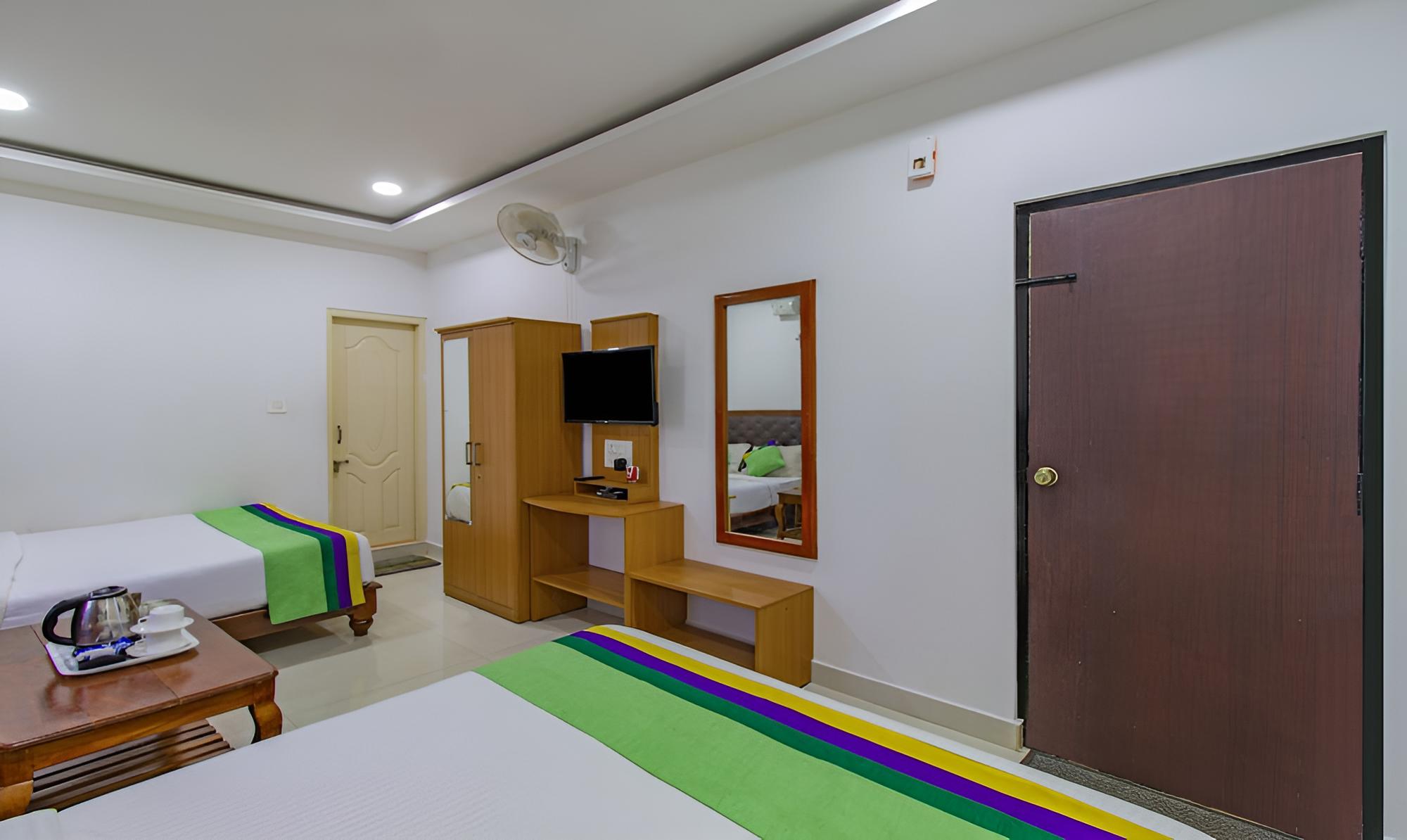 Deluxe Double Room photo 2