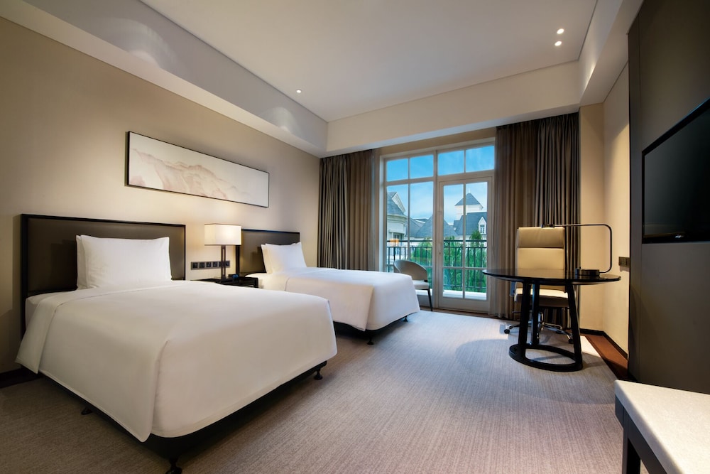 Standard Room, 2 Twin Beds, Balcony