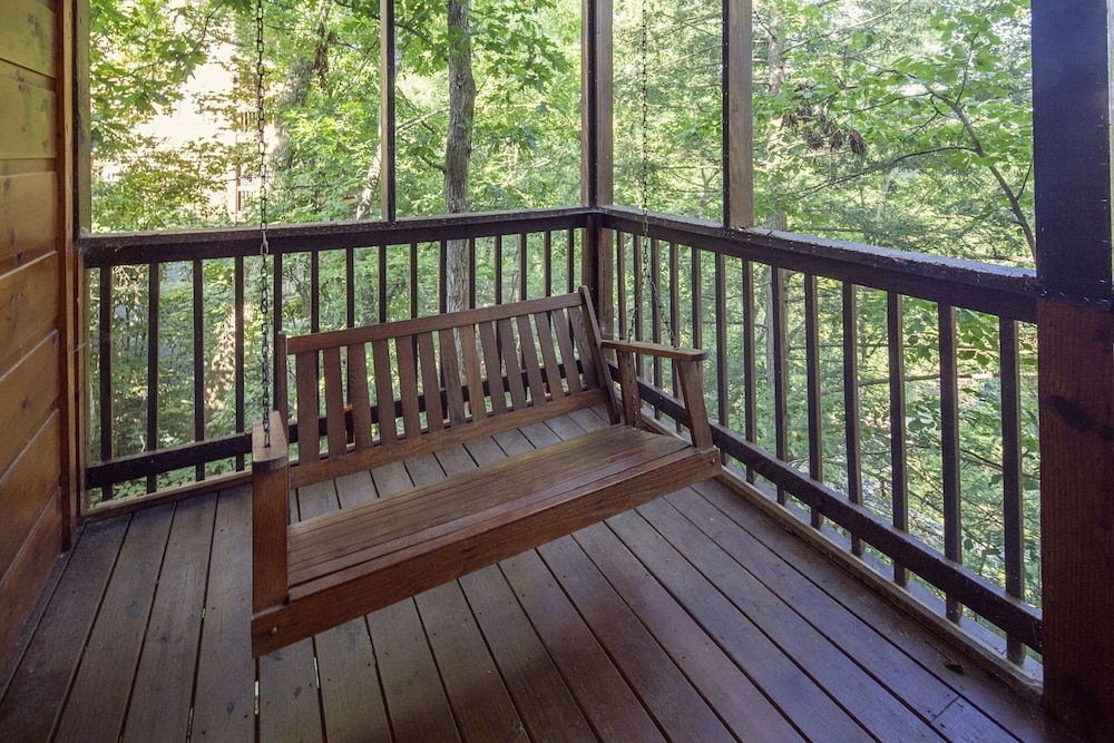 Room, 2 Queen Beds, Accessible, Bathtub (Hearing) - Photo 4
