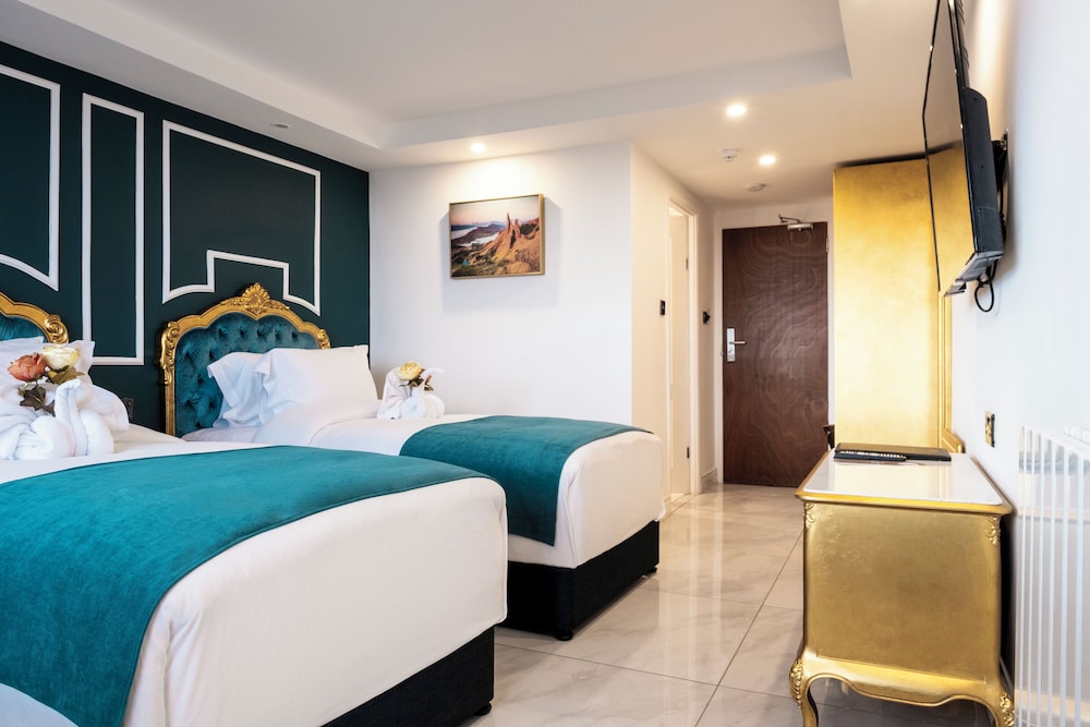 Executive Twin Room - Photo 1